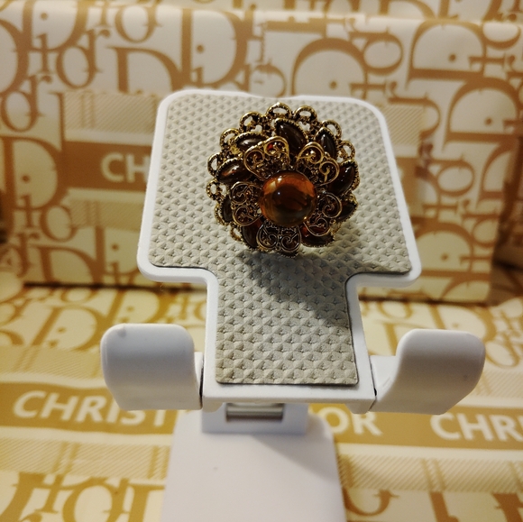 Elegant Gold and Brown Floral Ring - Picture 5 of 6